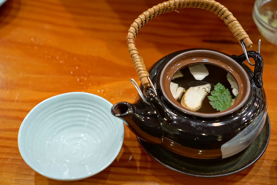 Matsutake Dobinmushi