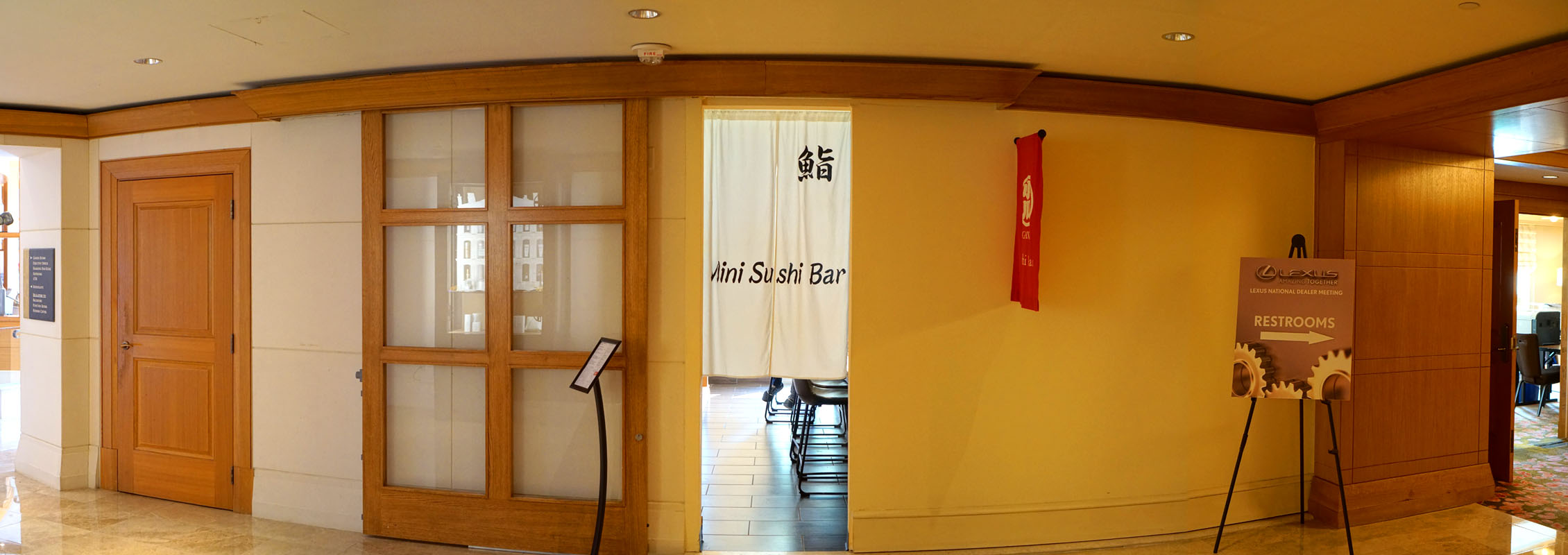 Mini Sushi Bar Exterior