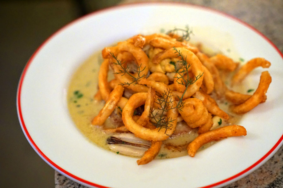 Mussels, dijon, milk toast & curly fries