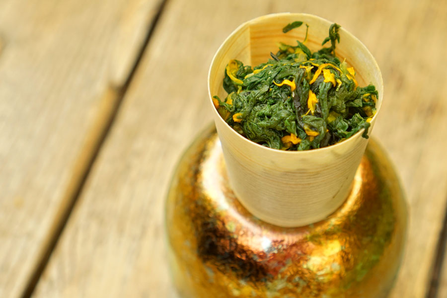 Chrysanthemum Greens with Sudachi Citrus