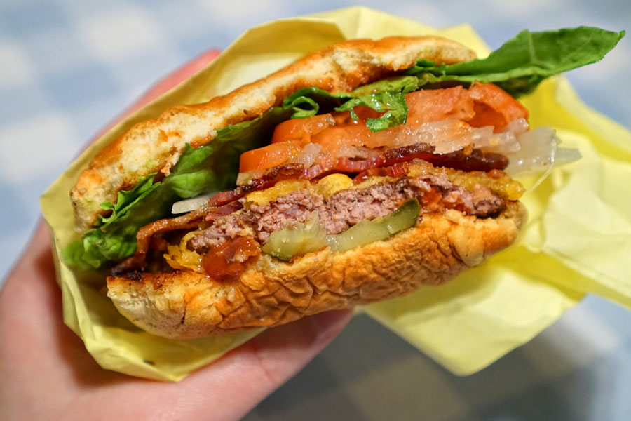 Hickory Bacon Burger (Interior)