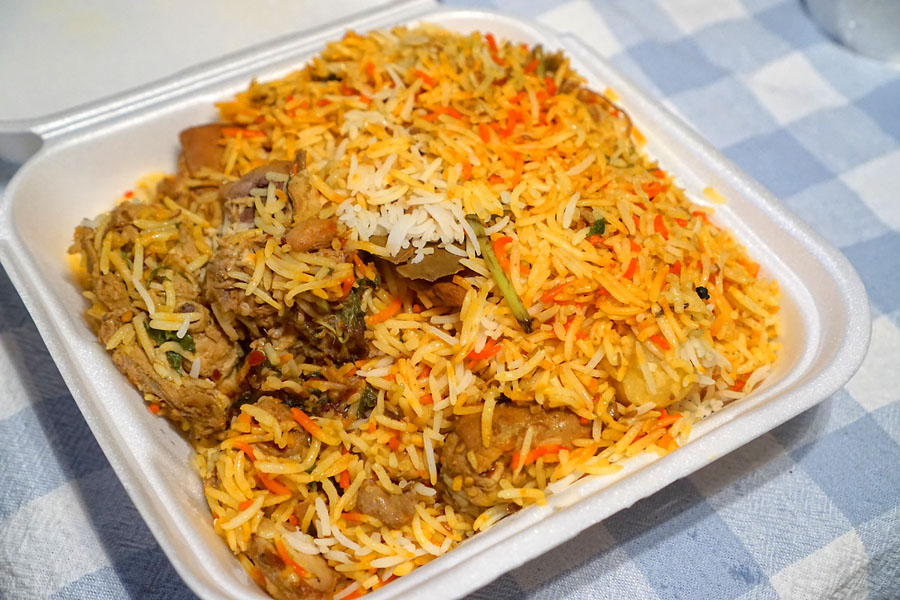 Karachi-Style Chicken Biryani