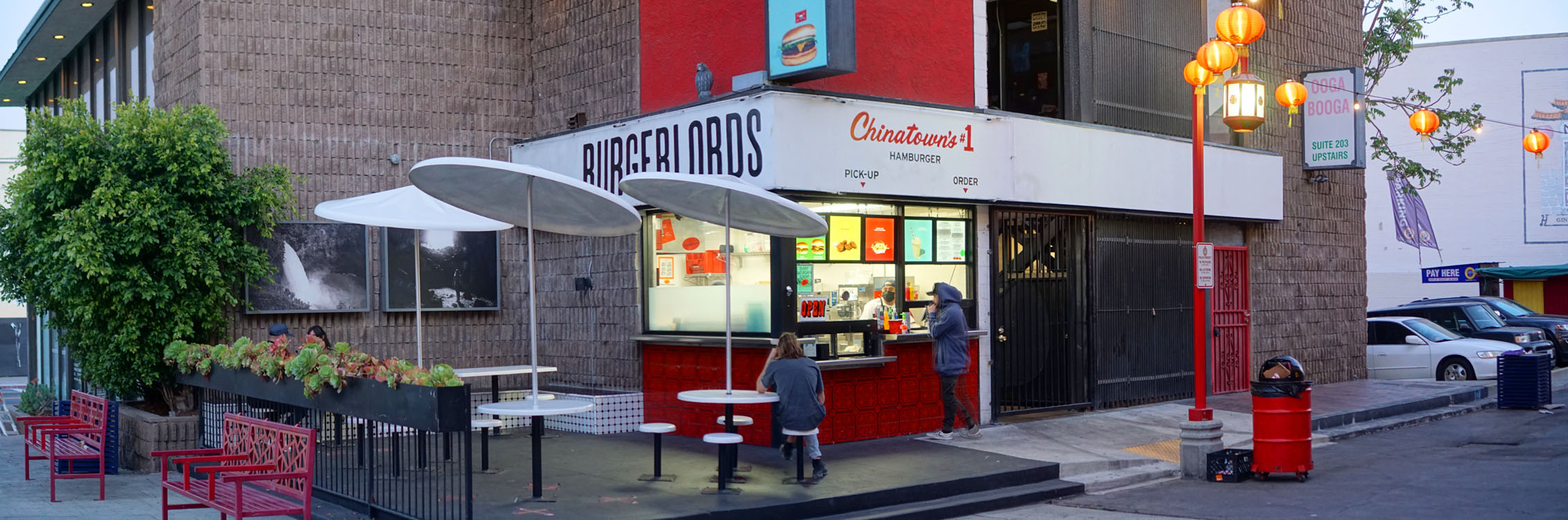 Burgerlords Exterior