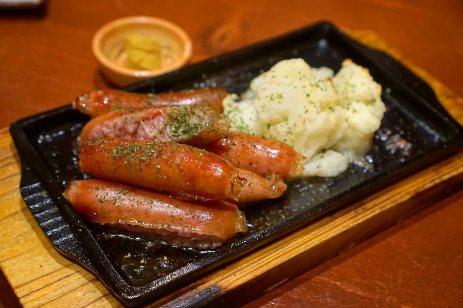 Arabiki Sausage W/ Grated & Karashi Mustard