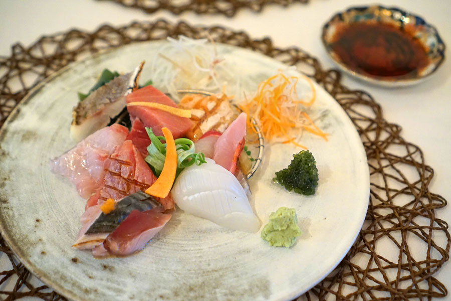 Nine kinds of Assorted Daily Sashimi