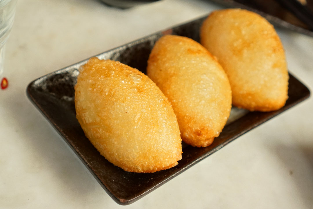 Ham Sui Gok Fried Rice Mochi with Minced Pork (咸水角)