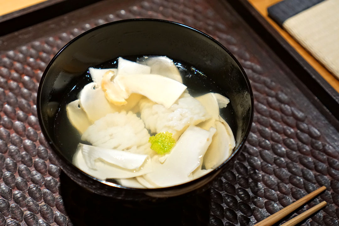 Hamo, Matsutake Owan