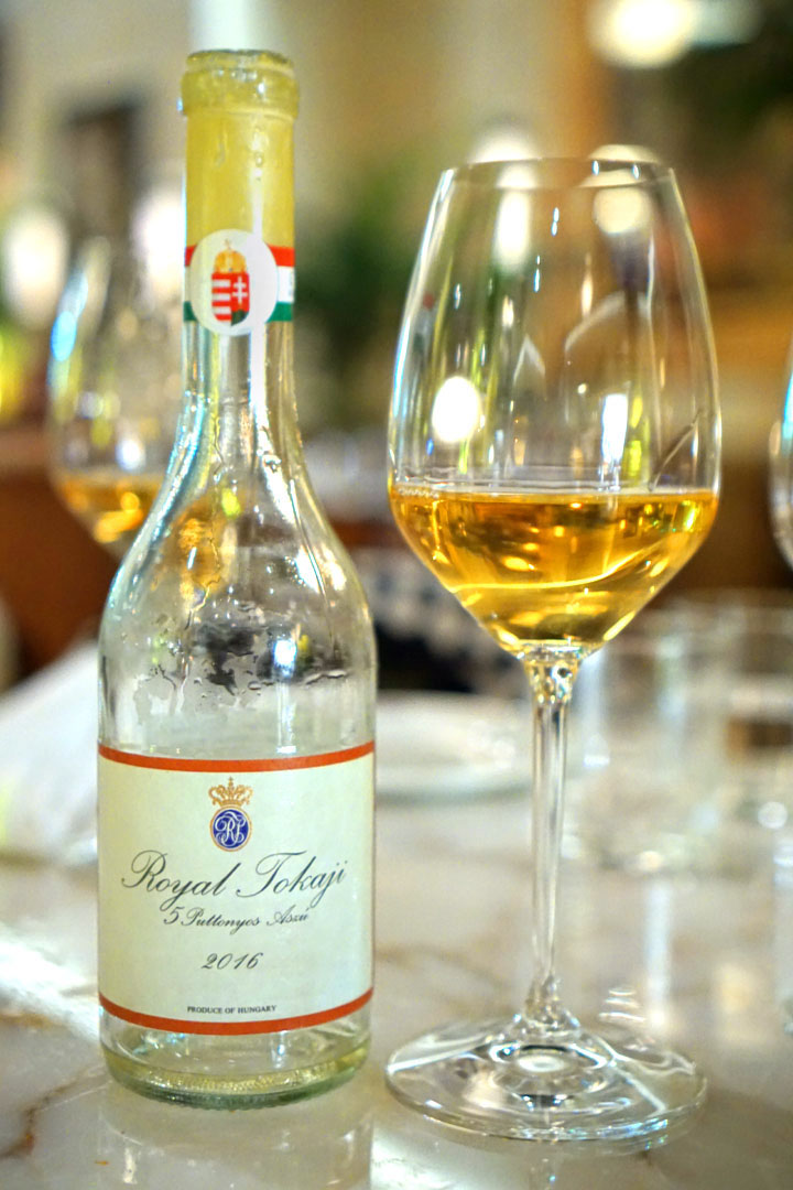 Royal Tokaji Wine Co. Tokaji Aszú 5 Puttonyos 2016