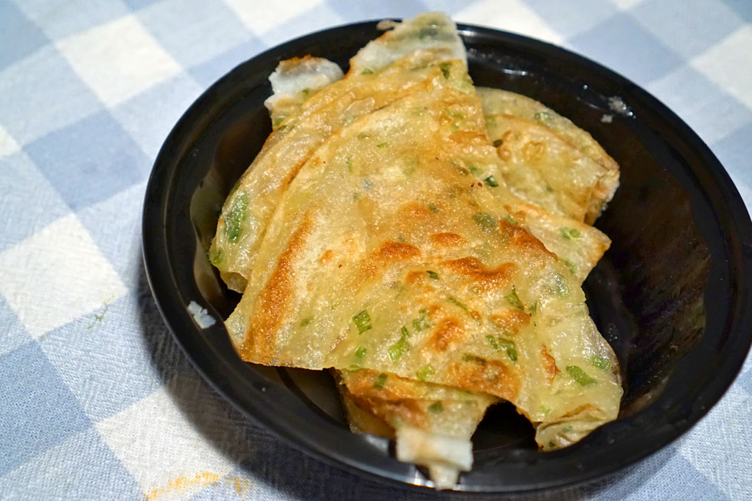 蔥油餅 Scallion Pancakes