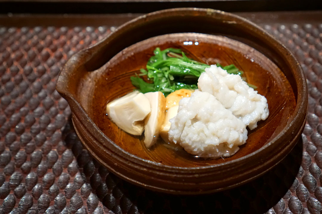 鍋: 鱧 松茸 水菜 (Nabe: Hamo, Matsutake, Mizuna)