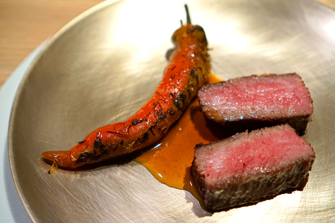 숯불 구이 (beef short rib, Jimmy Nardello tteok-galbi, black garlic)