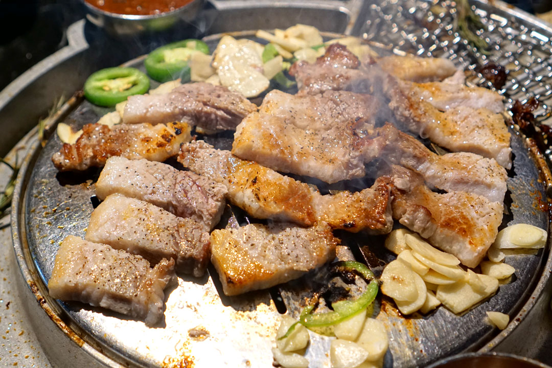 통삼겹 (Pork Belly) - Cooked