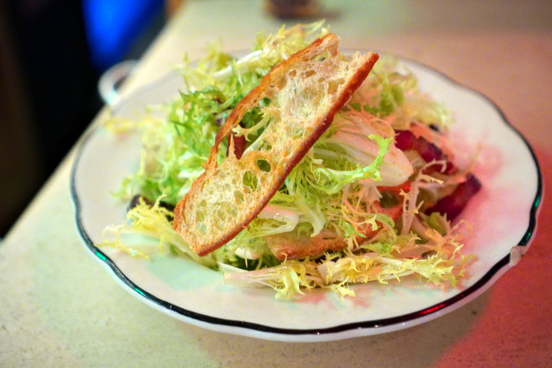 Frisée aux Lardons