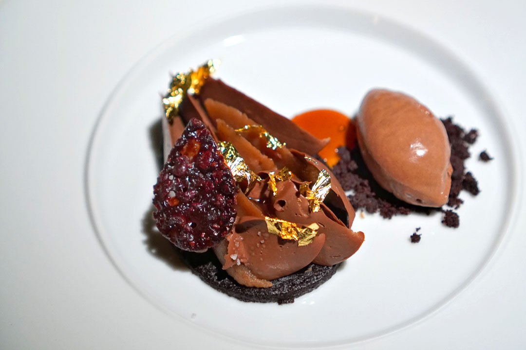 Chocolate with rosemary and chestnut