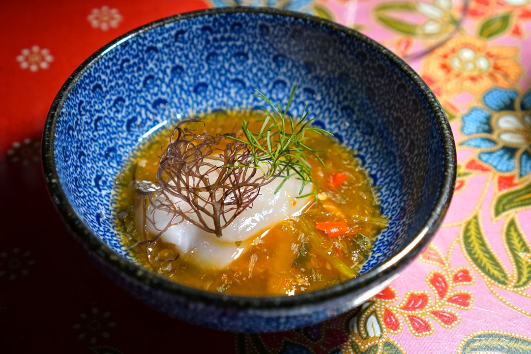 Maine Scallops, Pounded Nam Jim, Ogo Seaweed