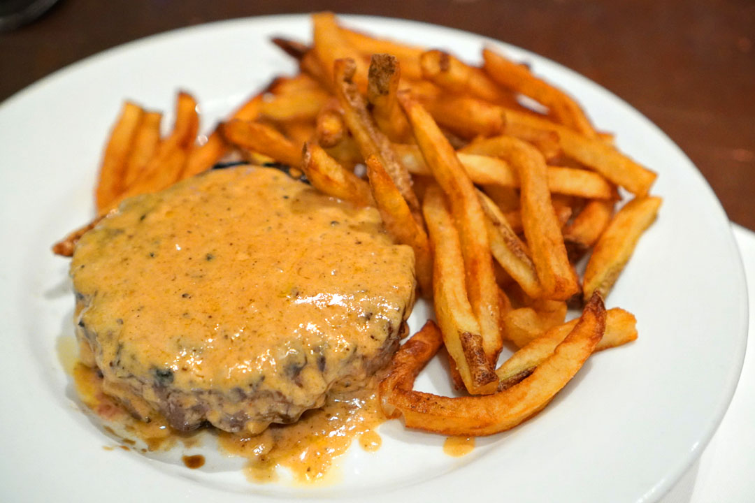 rare seared chopped creekstone bar steak, au poivre, fries