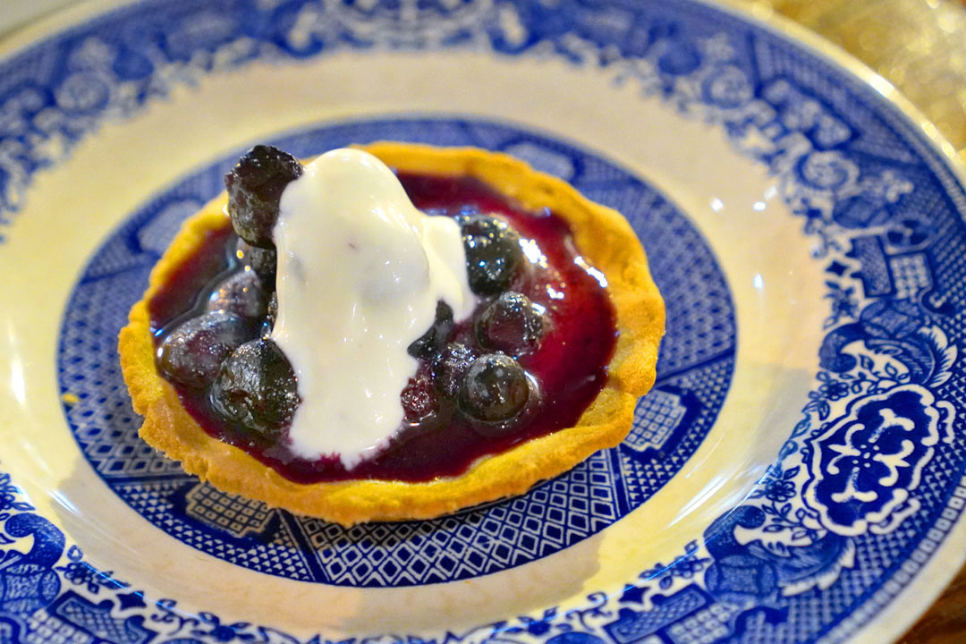 Vanilla Custard Tart, Blueberries