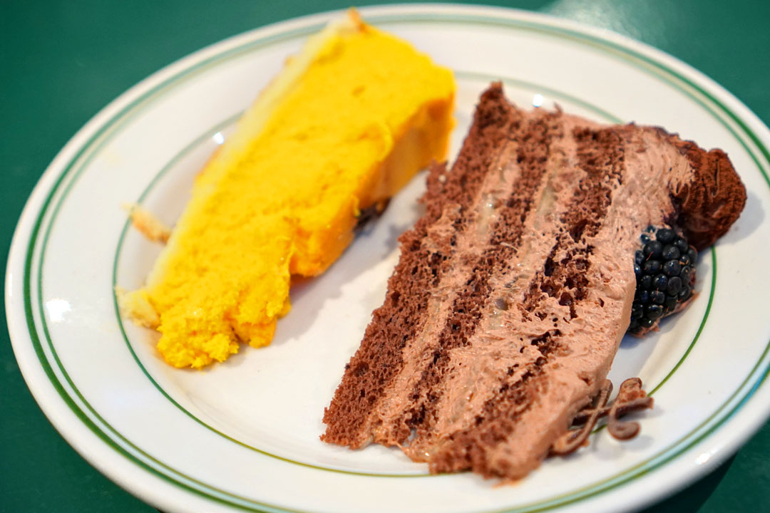 Cream Pan Mango Cheese Cake / Cream Pan Chocolate Cake