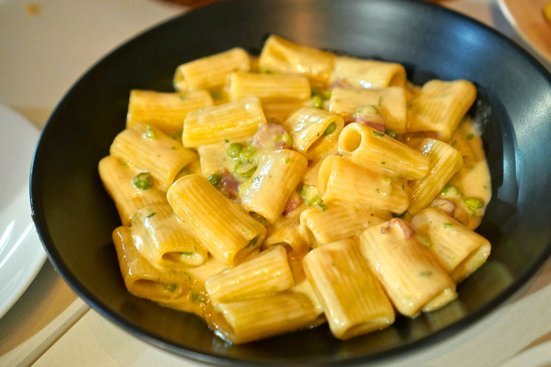 macarrones con jamón serrano