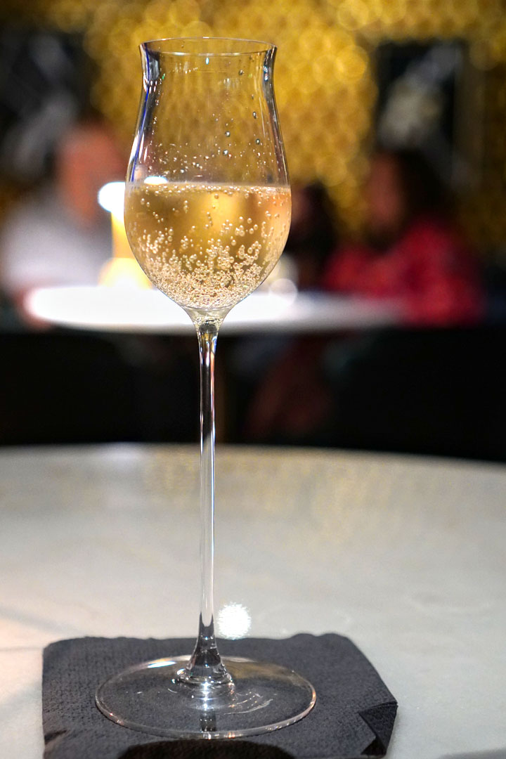 G. H. Mumm Cordon Rouge Champagne