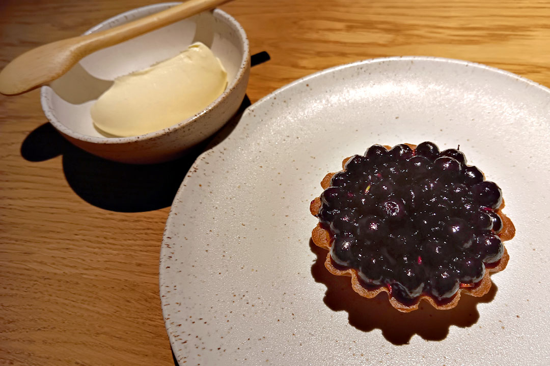 Blueberry tart