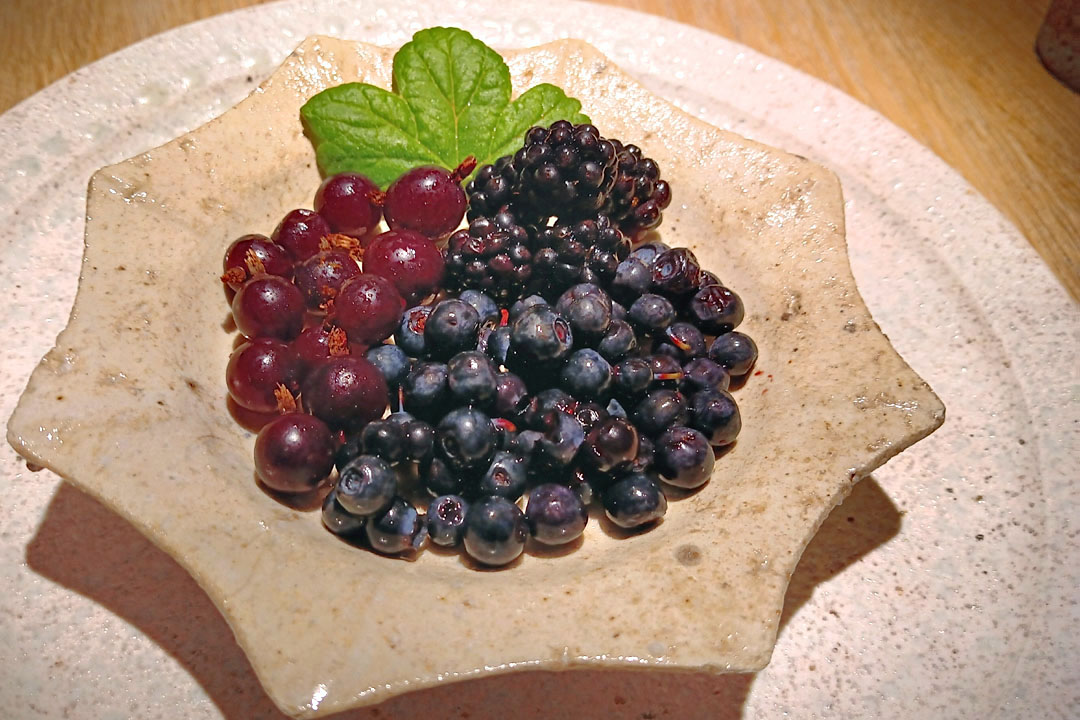 Berries with woodruff