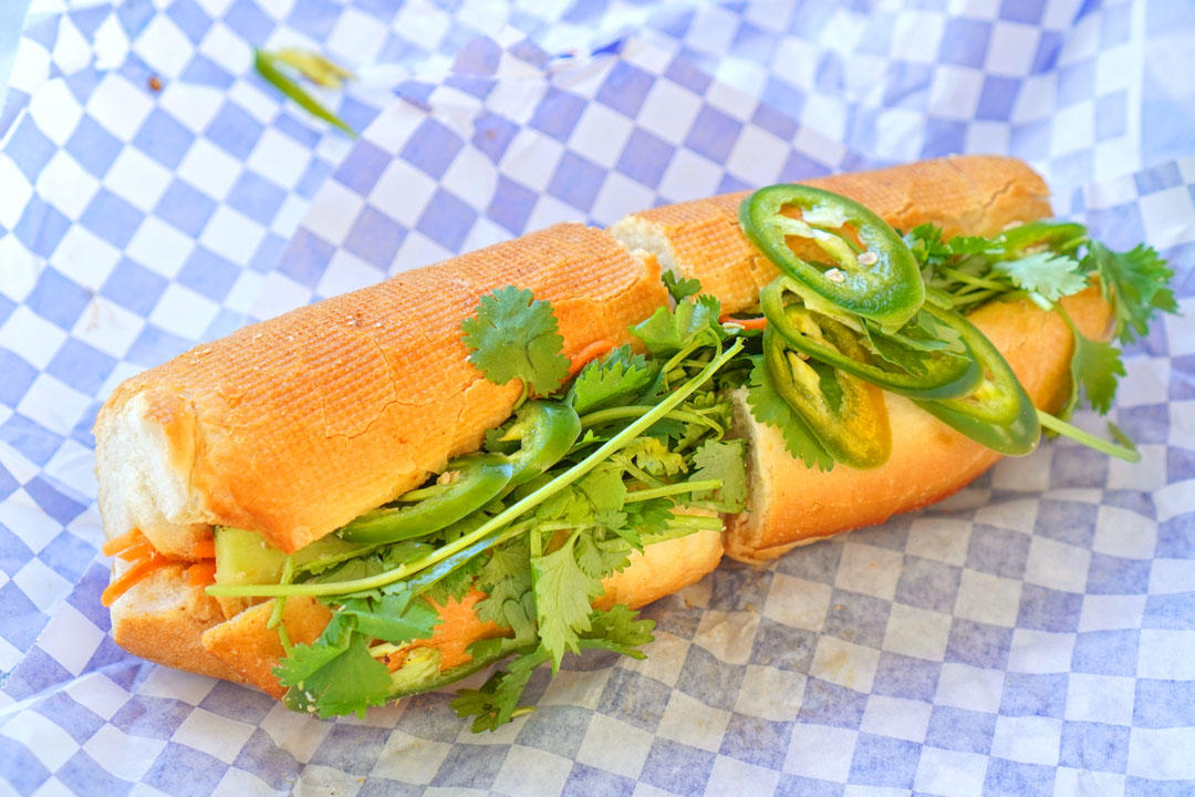 Bánh Mì Sandwich - Lemongrass Chicken