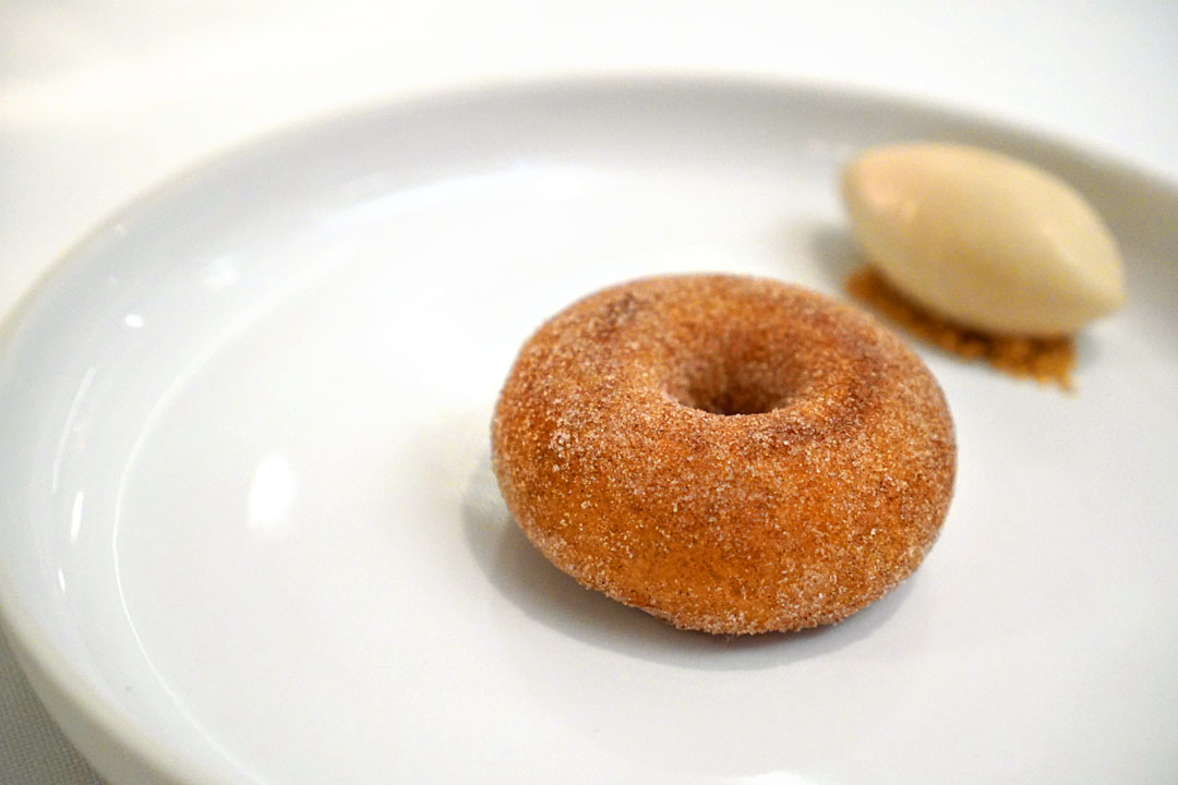 Apple Doughnut