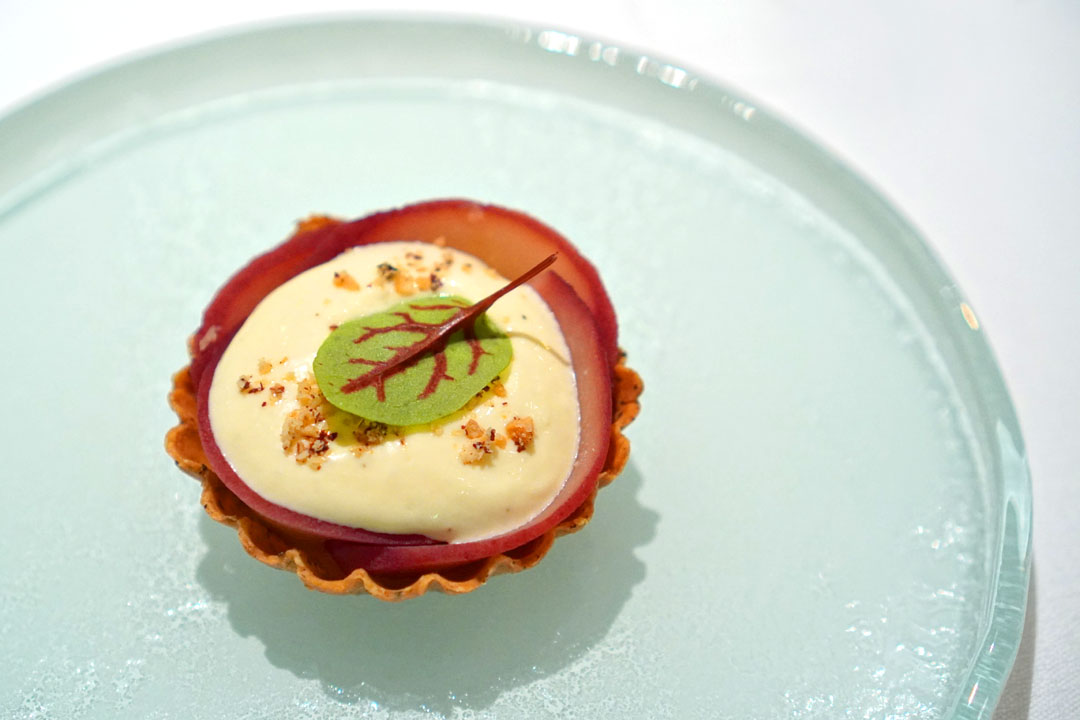 Beauvale cheese tartlet with quince poached in red port