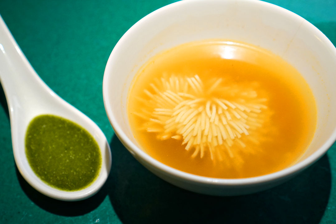 菊花豆腐 Chrysanthemum tofu, lemon grass broth