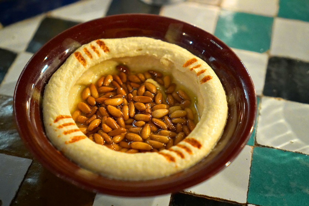 حمص بطحينة Hummus bi Tahina