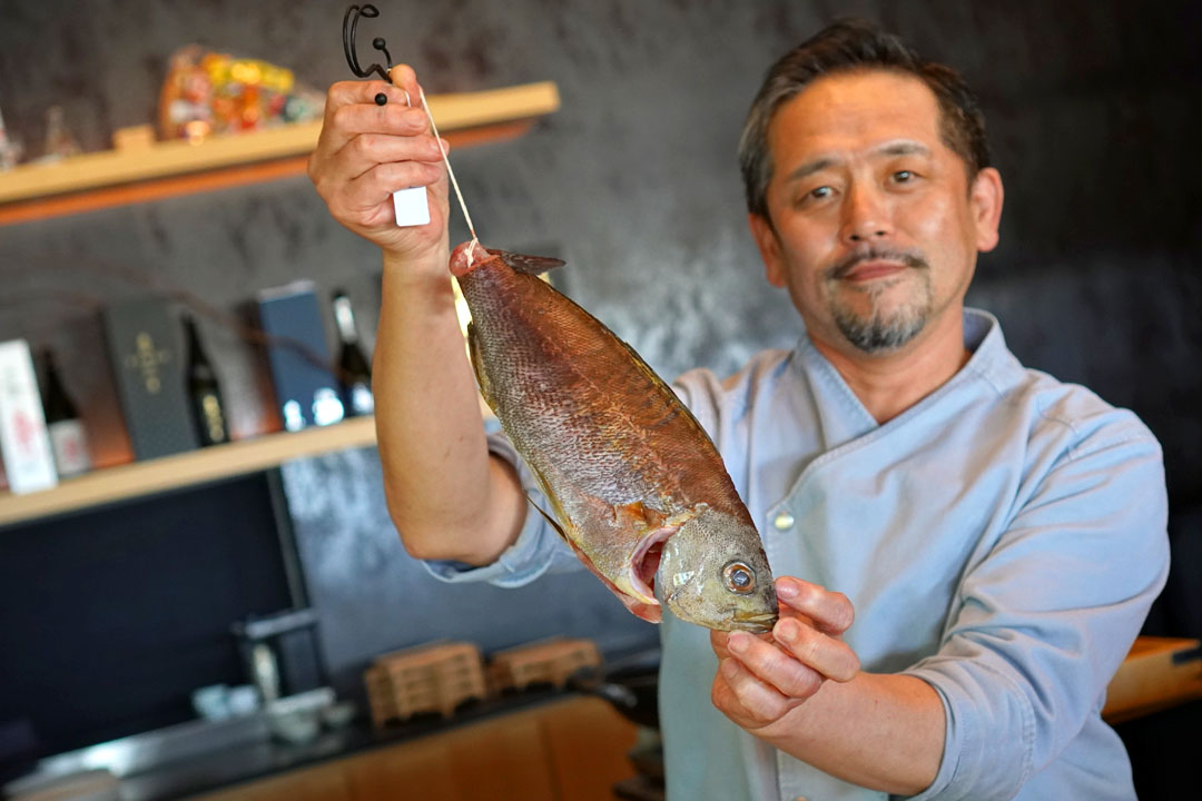 Chef Yoshitaka Mitsue with Isaki