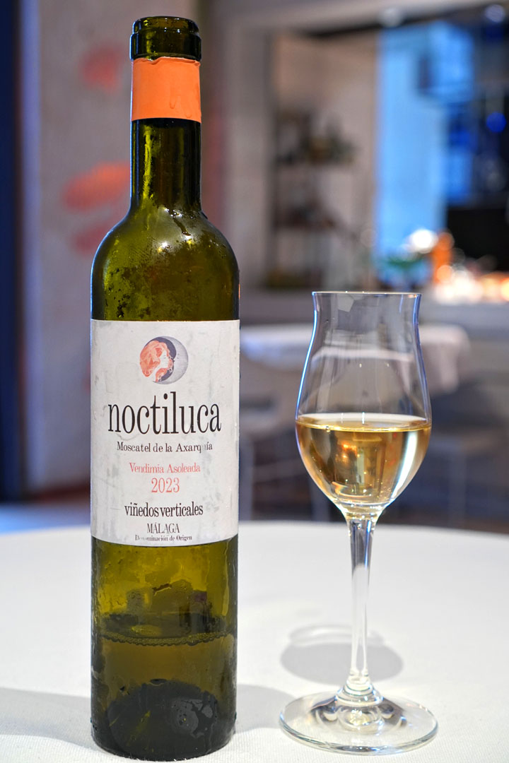 Viñedos Verticales · Noctiluca · 2023, Moscatel, Sierra de la Axarquia