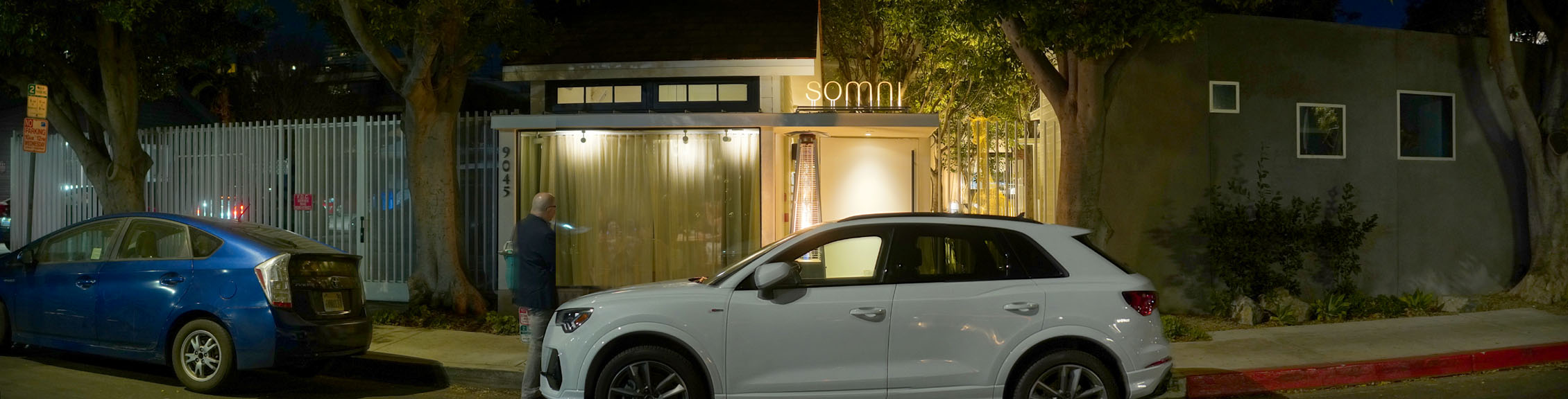 Somni Exterior