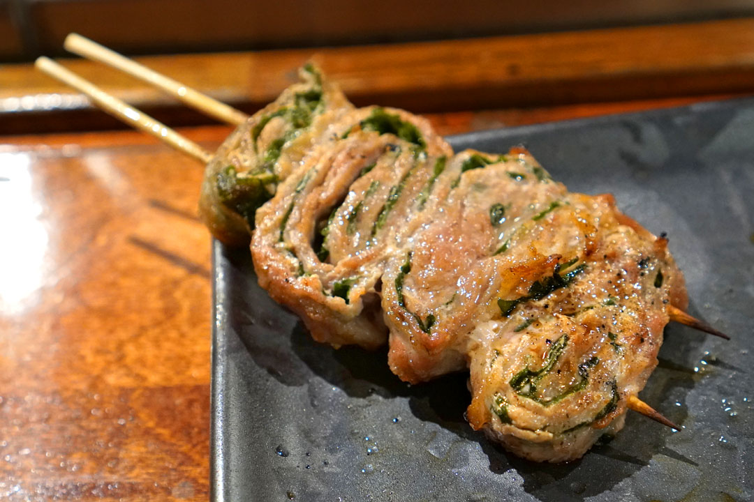 Shisomaki (Shiso roll w/ pork)